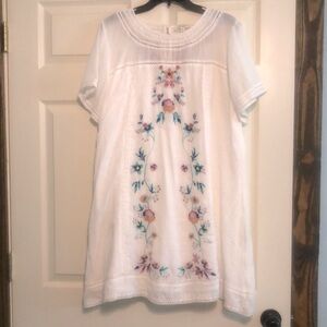 Umgee White Dress with Embroidered Flowers Size 1X